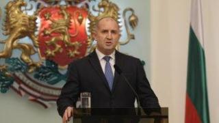 Радев връчва на ГЕРБ първия мандат за кабинет в понеделник